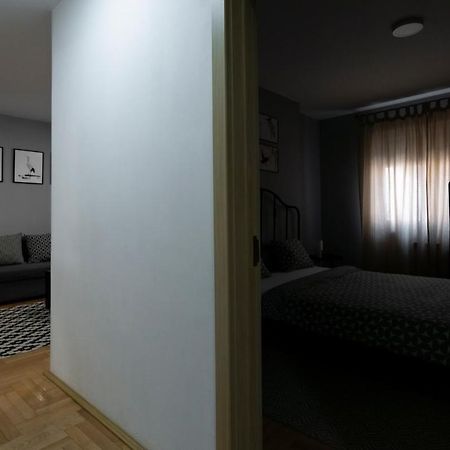 Central Fenix Apartment - Free Private Parking-Fast Wi-Fi نوفي ساد المظهر الخارجي الصورة