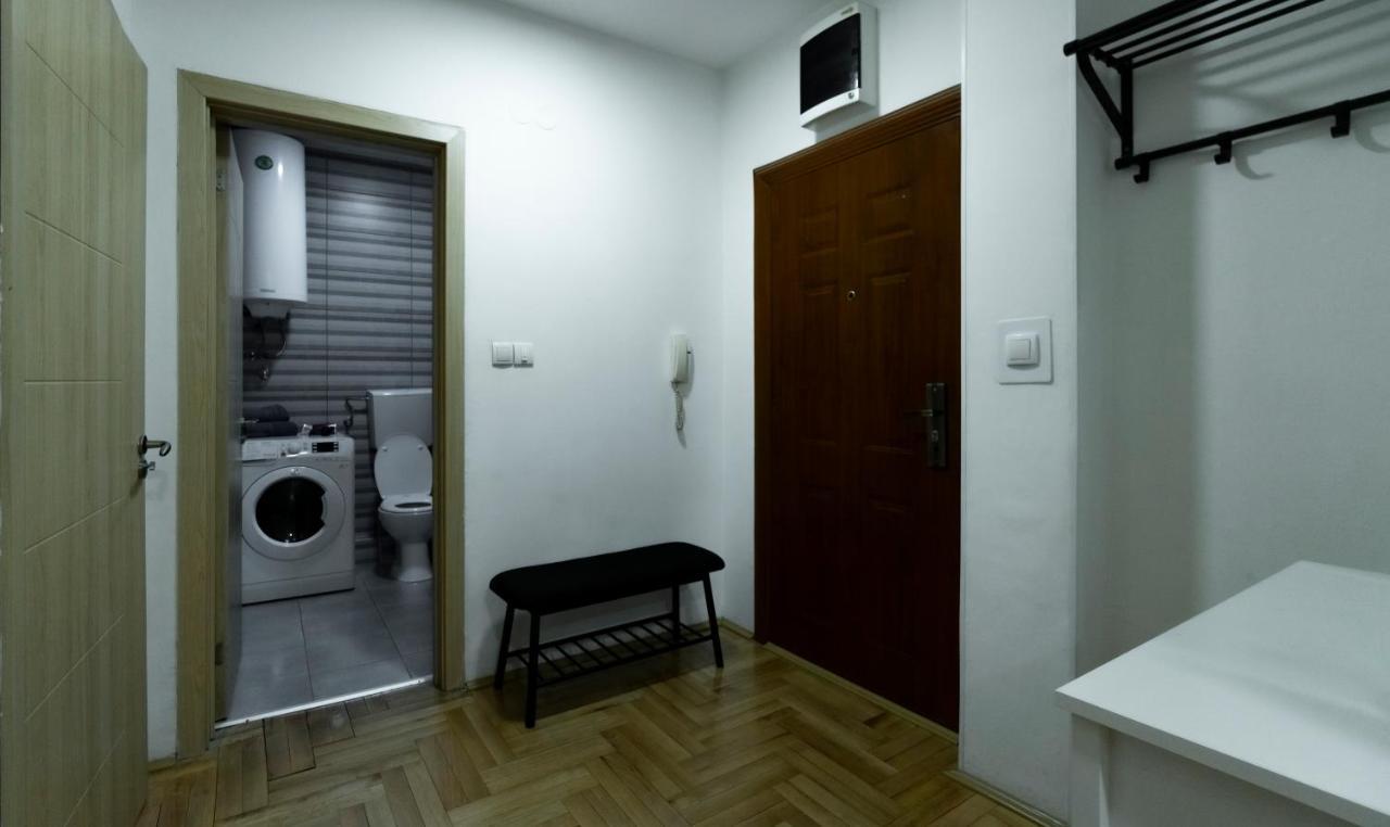 Central Fenix Apartment - Free Private Parking-Fast Wi-Fi نوفي ساد المظهر الخارجي الصورة